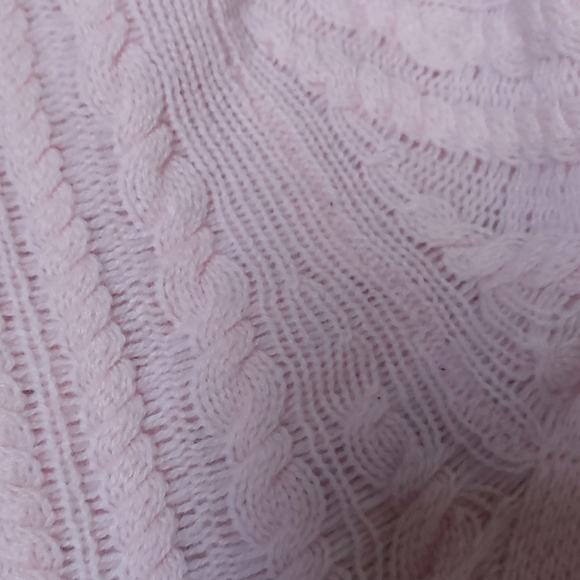 Nwts 2 Ply Cashmere Pink V-Neck Cable Knit Sweater - Picture 7 of 9